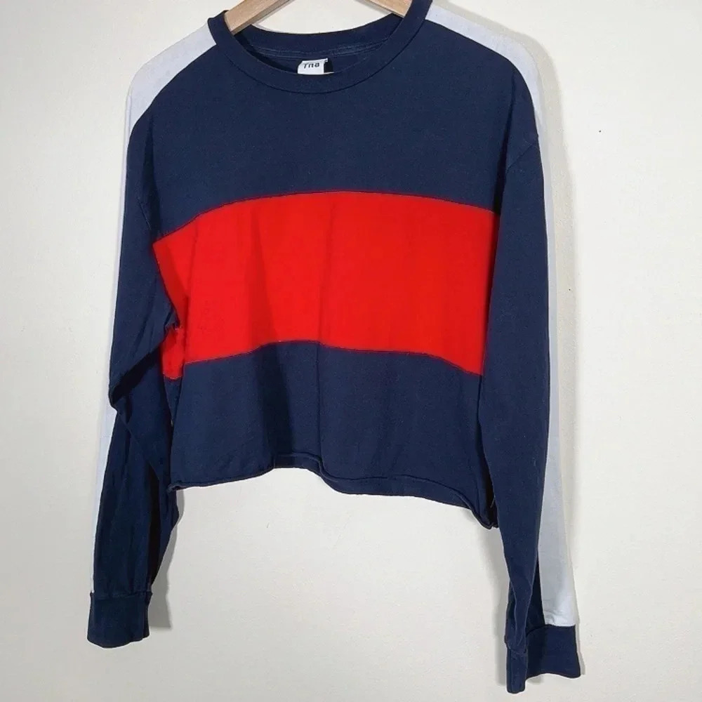 🌟✨2 for $30✨🌟 Aritzia Tna Agden  Colorblock T-shirt - Picture 4 of 15